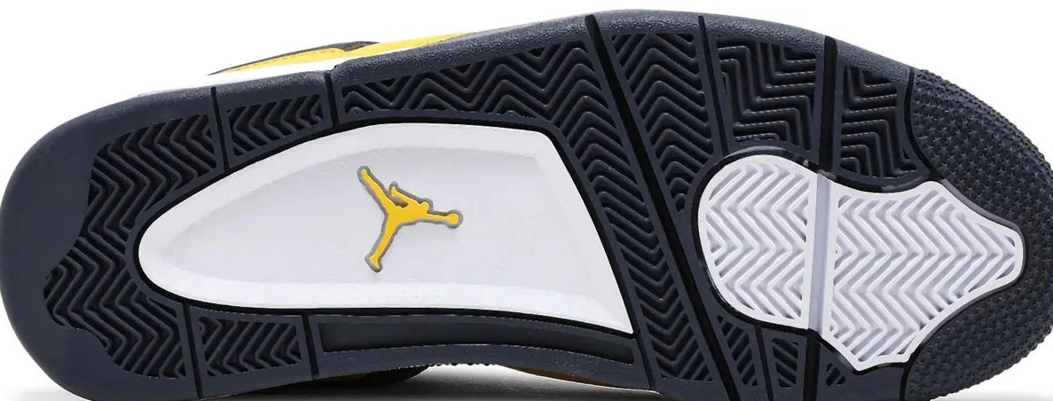 'Lightning' 2021 Air Jordan Retro 4 0520